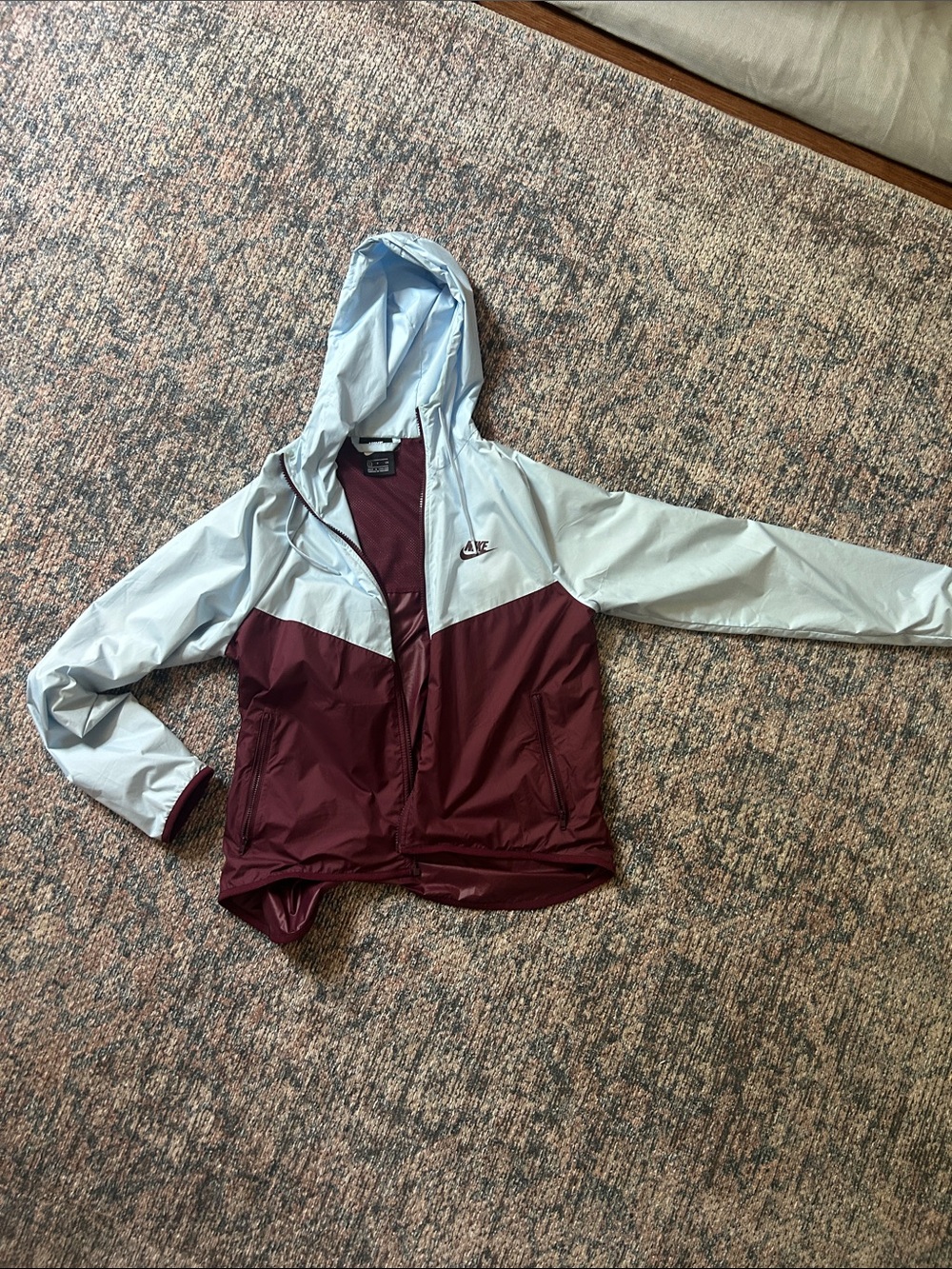 Nike Hooded Colorblock Windbreaker - Burgundy & Light Blue